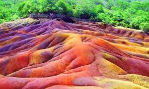 The-Colored-Earth-in-Mauritius