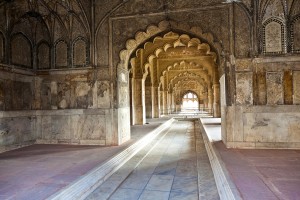 Inlaid marble, columns and arches, Hall oEl fuert rojo en Delhi